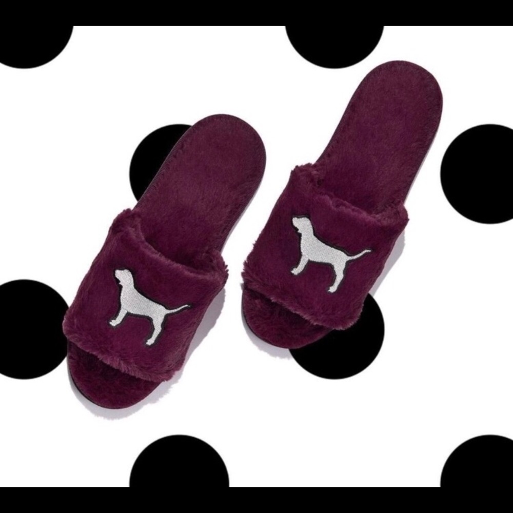 BRAND NEW VS Pink Slippers